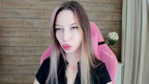 Snapshot of malialandre chatting on September 2025 04:18:02 PM Malialandre online show from September 2025 04:18:02 PM