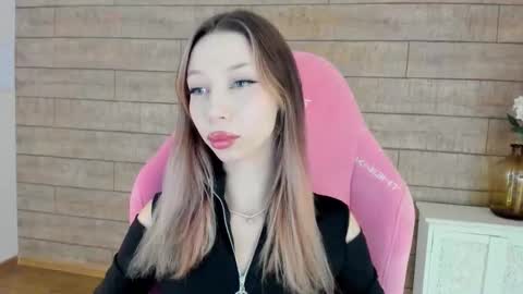 Snapshot of malialandre chatting on September 2025 04:30:01 PM Malialandre online show from September 2025 04:30:01 PM