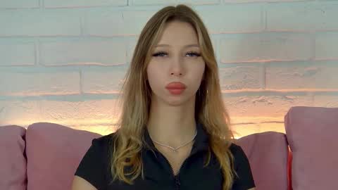 Snapshot of malialandre chatting on September 2025 05:18:01 PM Malialandre online show from September 2025 05:18:01 PM