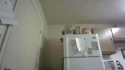 Snapshot of malinda702 chatting on December 2024 08:05:02 PM malinda702 online show from December 2024 08:05:02 PM