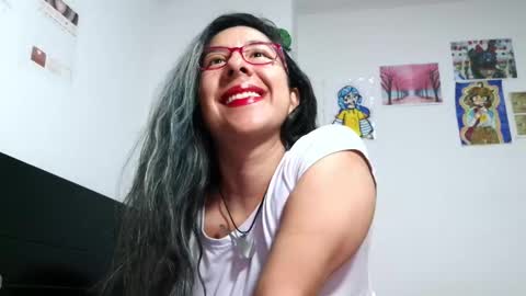 Snapshot of malishka_fox chatting on September 2025 04:06:01 AM Malishka  online show from September 2025 04:06:01 AM