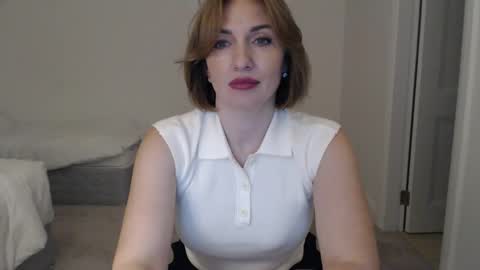 mallinia online show from March 2025 08:23:02 PM