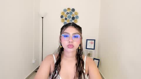 Snapshot of mallory_lee1 chatting on May 2026 11:59:02 AM mallory online show from May 2026 11:59:02 AM
