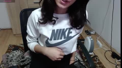 mallorymyers online show from November 2025 06:56:02 PM