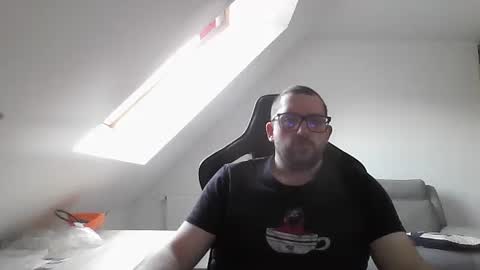 breton online show from December 2024 10:22:01 AM