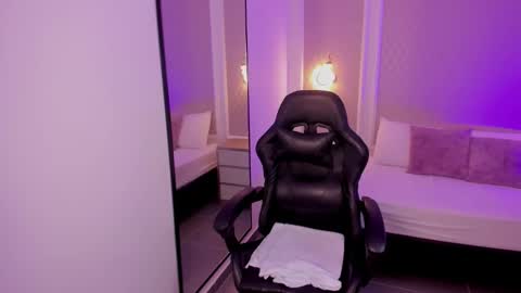 Snapshot of malu_03x chatting on December 2025 02:29:02 AM M A L U online show from December 2025 02:29:02 AM