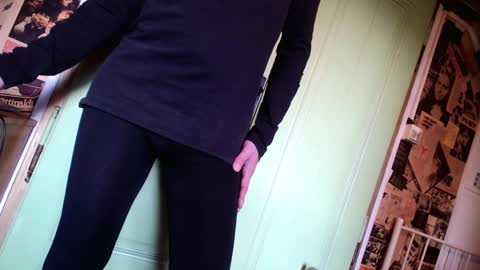 Snapshot of malvinkasen chatting on November 2025 08:52:02 AM Anamalenka online show from November 2025 08:52:02 AM