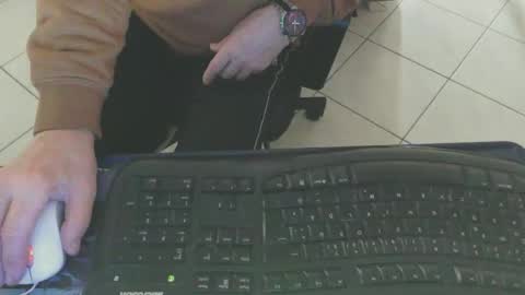 maly246 online show from January 2026 09:03:01 AM