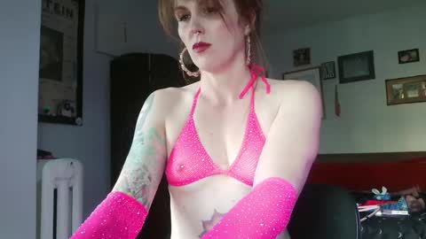 mamafoxxx911 online show from October 2025 09:45:01 PM