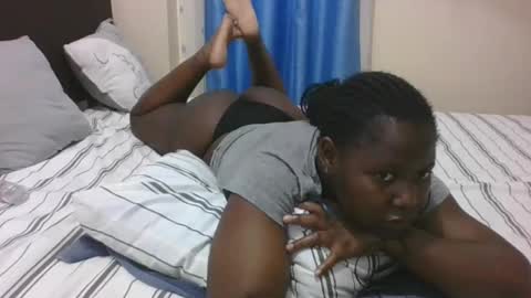 Snapshot of mamasita2023 chatting on March 2025 03:40:01 PM mamasita2023 online show from March 2025 03:40:01 PM