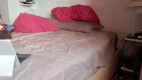 Snapshot of man4uc2c_ chatting on September 2025 09:24:01 AM man4uc2c_ online show from September 2025 09:24:01 AM