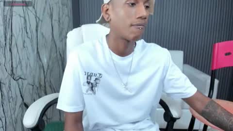 man_san11 online show from November 2025 02:27:01 PM