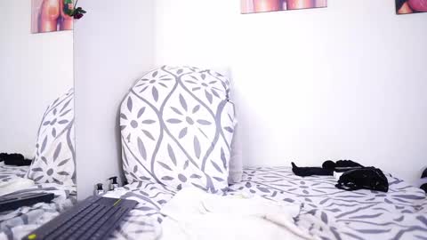 Snapshot of mandy_l33_ chatting on February 2025 12:28:01 AM mandy_l33_ online show from February 2025 12:28:01 AM