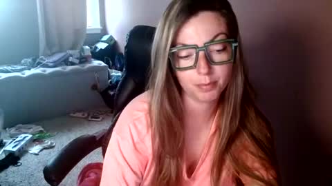 Snapshot of mandybabyxxx chatting on June 2026 01:15:01 AM MandyBabyXXX online show from June 2026 01:15:01 AM