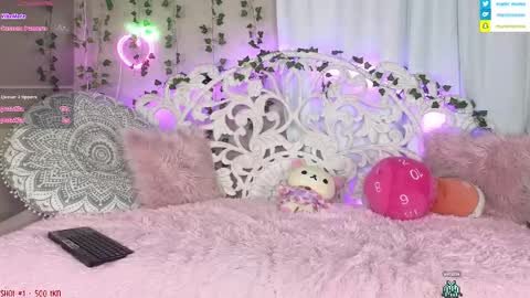 Snapshot of manicmomo chatting on January 2025 02:54:02 AM Momo online show from January 2025 02:54:02 AM