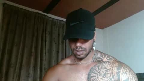 Snapshot of manolofitt chatting on May 2026 03:53:01 PM Manolo online show from May 2026 03:53:01 PM