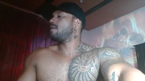 Snapshot of manolofitt chatting on May 2026 12:51:02 AM Manolo online show from May 2026 12:51:02 AM