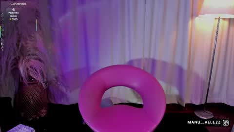 Snapshot of manu_nyx chatting on May 2026 05:56:01 AM manu velezz Help me to get to 100 thumbs ups Tip 25tks Rate me online show from May 2026 05:56:01 AM