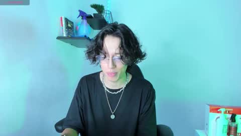 Manuel online show from November 2025 02:36:01 AM