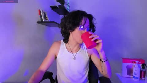 Manuel online show from November 2025 02:55:02 AM