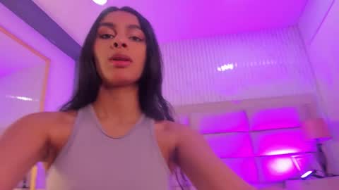 Manuela online show from February 2026 09:05:02 PM