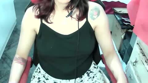 Snapshot of manuescarlate13 chatting on December 2025 03:55:01 AM Manu Escarlate online show from December 2025 03:55:01 AM