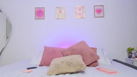     online show from February 2025 11:42:01 PM