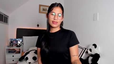 Snapshot of maragirl chatting on March 2026 02:50:02 AM Mara online show from March 2026 02:50:02 AM