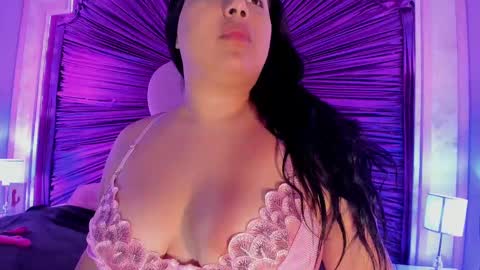 maralinette22 online show from September 2025 11:32:01 AM