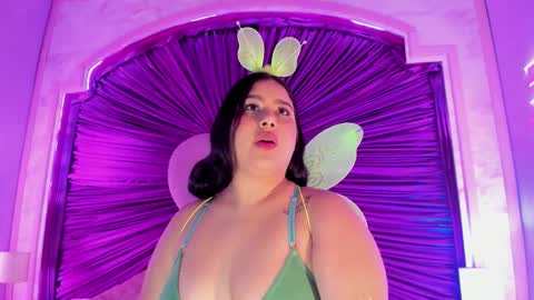 maralinette22 online show from October 2025 11:01:01 AM