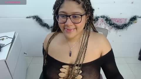 Snapshot of marasilk chatting on December 2025 02:24:01 PM Mara Silk online show from December 2025 02:24:01 PM