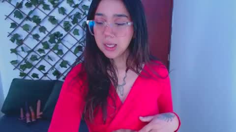 Snapshot of marce_bunny chatting on November 2025 02:13:01 PM Marcela online show from November 2025 02:13:01 PM