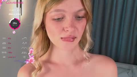 Snapshot of marcia_walker chatting on July 2026 03:03:02 PM Sonya online show from July 2026 03:03:02 PM