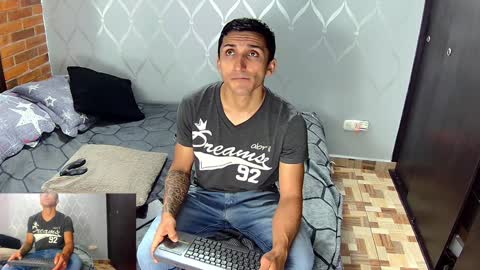 Marck  Independent model  online show from December 2024 03:31:02 AM