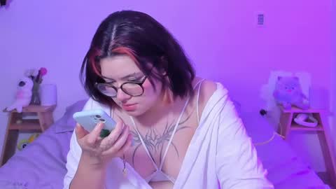 Snapshot of marcy_grey chatting on February 2025 07:23:01 AM danna online show from February 2025 07:23:01 AM