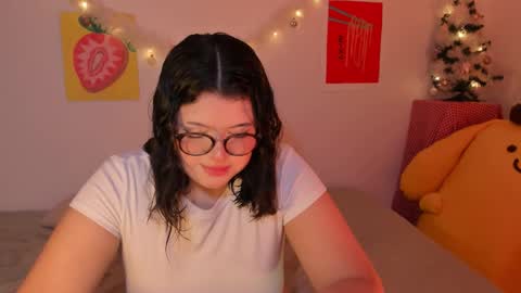 danna online show from December 2025 09:54:01 PM