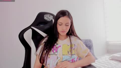 Maria online show from November 2025 06:23:02 PM