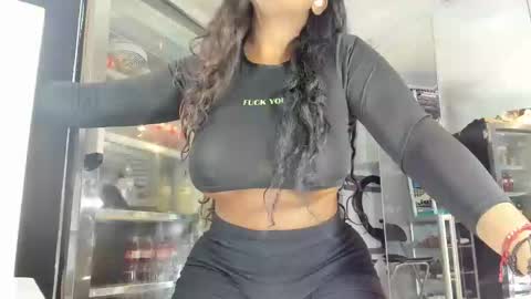 Mareia online show from December 2024 11:56:02 AM