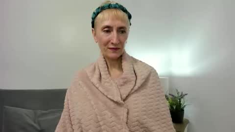 Snapshot of margaretmature chatting on October 2025 03:46:02 PM margaretmature online show from October 2025 03:46:02 PM