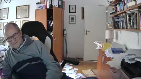 Snapshot of marginalie chatting on February 2025 01:49:02 PM marginalie online show from February 2025 01:49:02 PM