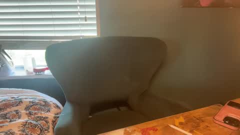 Snapshot of margolane chatting on September 2025 01:48:02 PM Elle online show from September 2025 01:48:02 PM