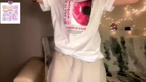 Lina online show from February 2026 11:04:02 PM