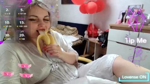 Mari online show from March 2025 10:59:02 AM