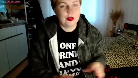 Mari online show from November 2025 06:01:02 AM