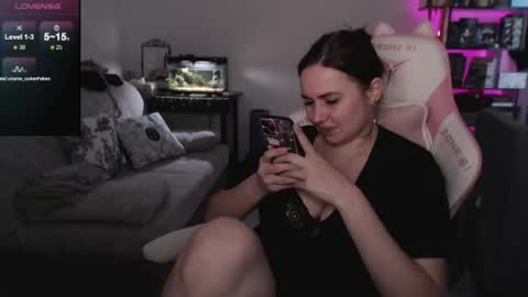 Snapshot of mari_moore7 chatting on June 2026 07:00:01 AM mari moore online show from June 2026 07:00:01 AM