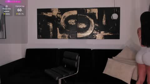 MARIA HERRERA  online show from January 2025 10:51:01 PM