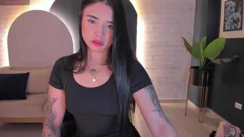 MARIA HERRERA  online show from March 2025 05:05:02 AM