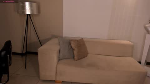 MARIA HERRERA  online show from October 2025 08:09:02 PM