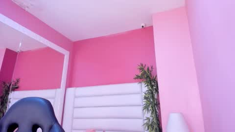 Mariam online show from October 2025 02:48:02 AM