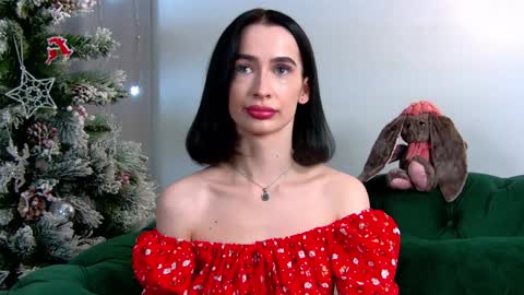 Snapshot of mariamenson chatting on December 2024 04:38:02 PM MariaMenson online show from December 2024 04:38:02 PM